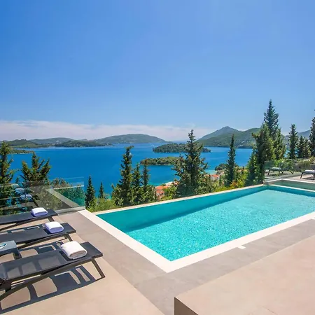 Ino Lefkas Nydri (Lefkada)