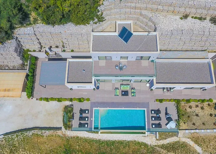 Ino Lefkas Villa